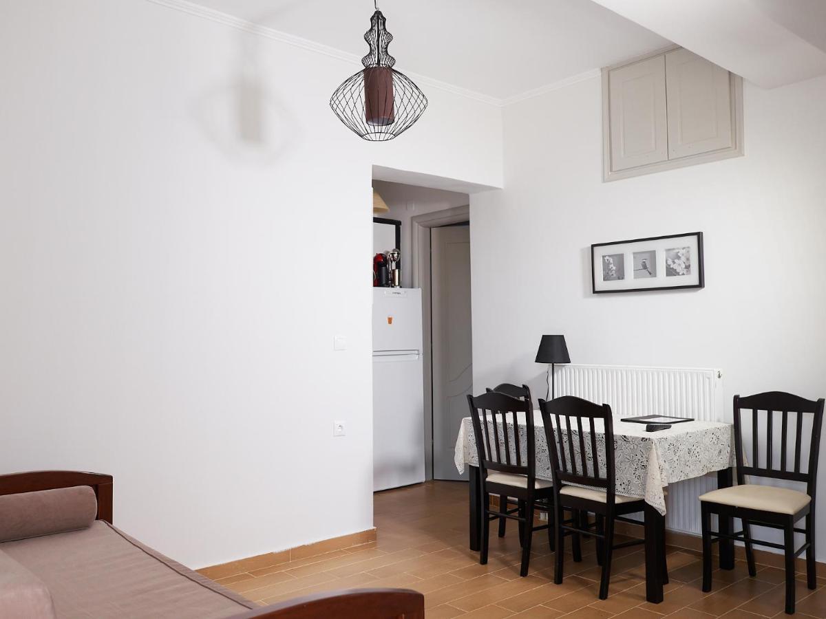 Thea Studios Finikounta Buitenkant foto